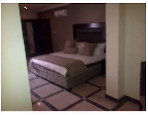 Quo Vadis Hotel Abuja Room photo